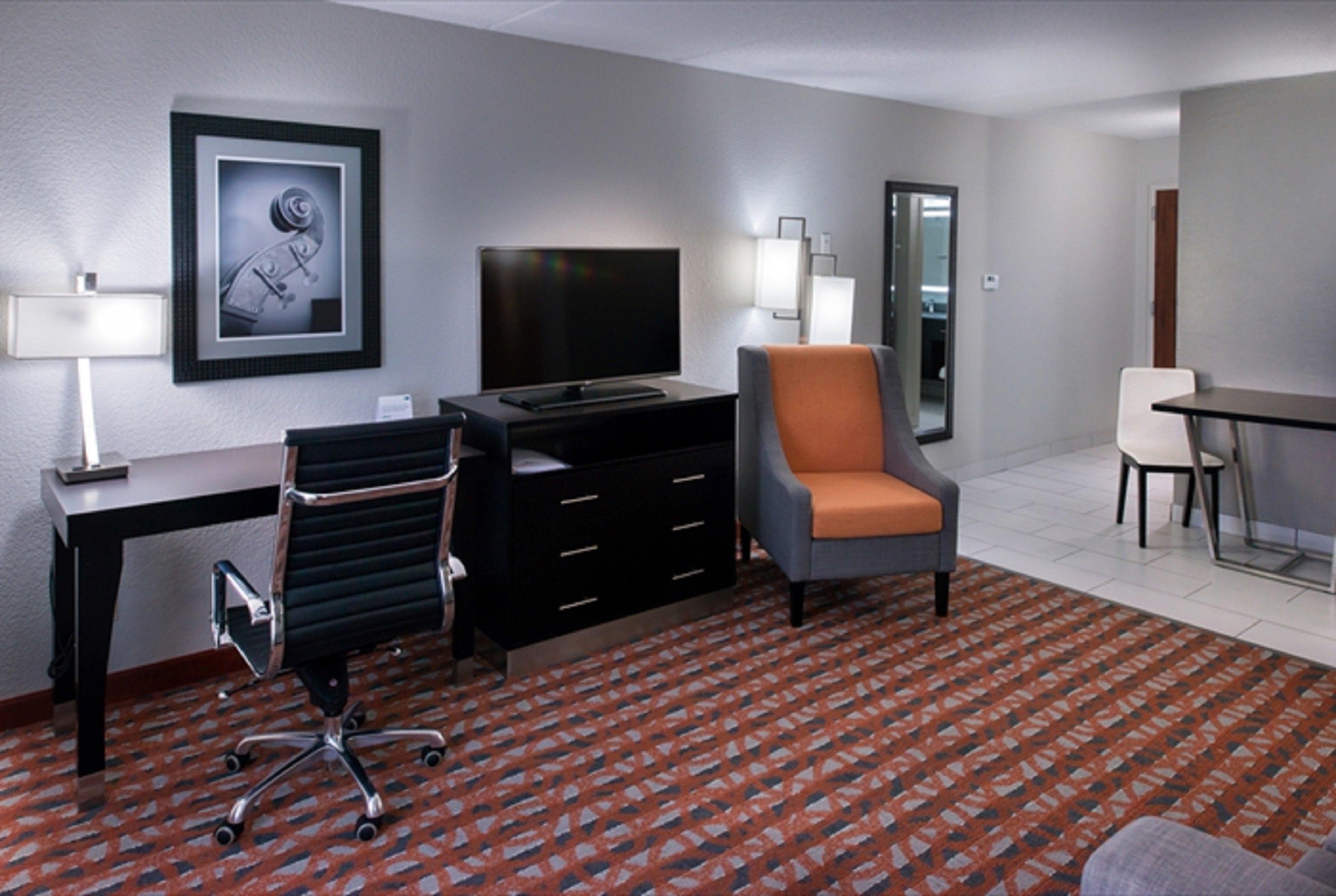 Holiday Inn Express & Suites Nashville Southeast - Antioch By Ihg Exterior foto