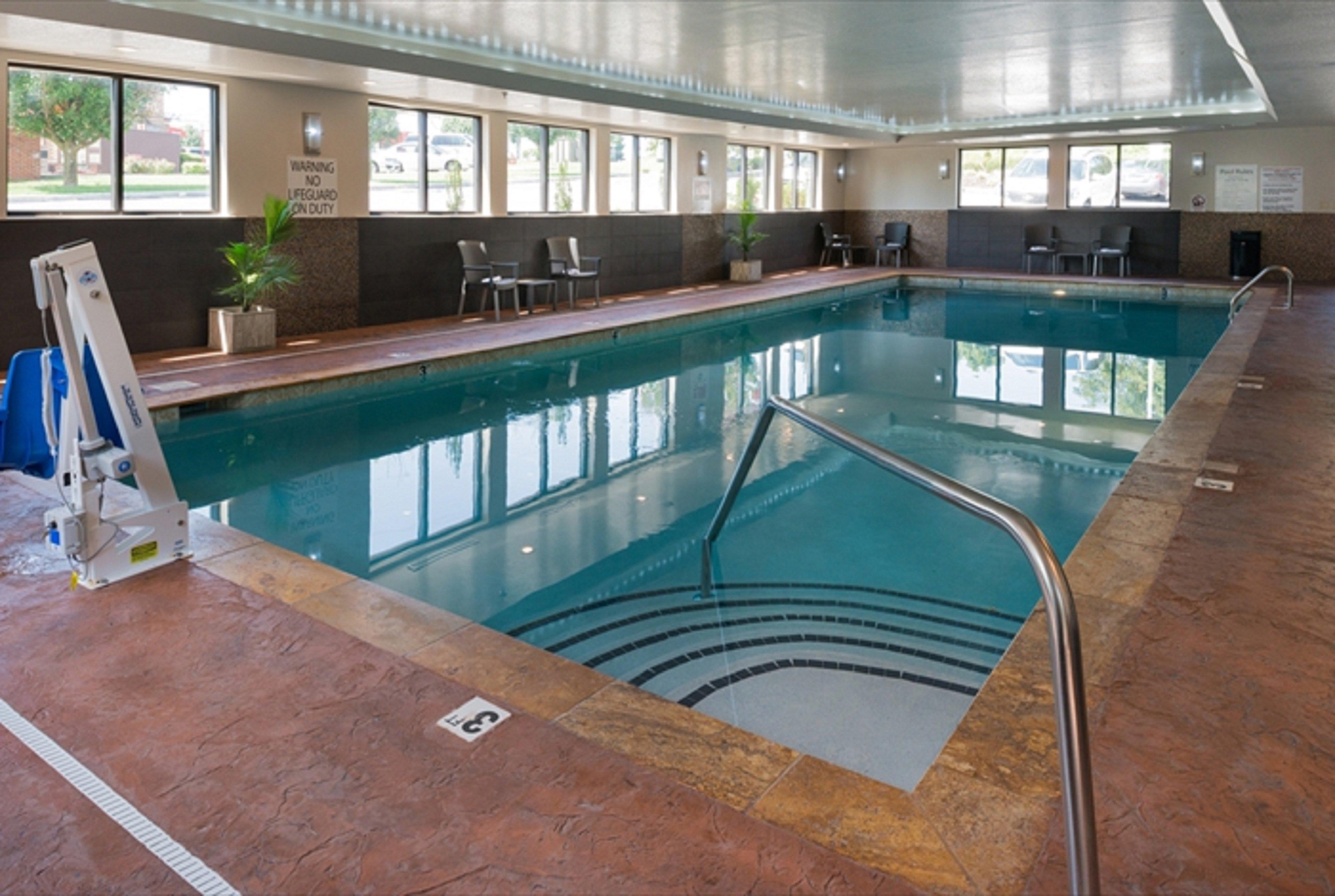 Holiday Inn Express & Suites Nashville Southeast - Antioch By Ihg Exterior foto